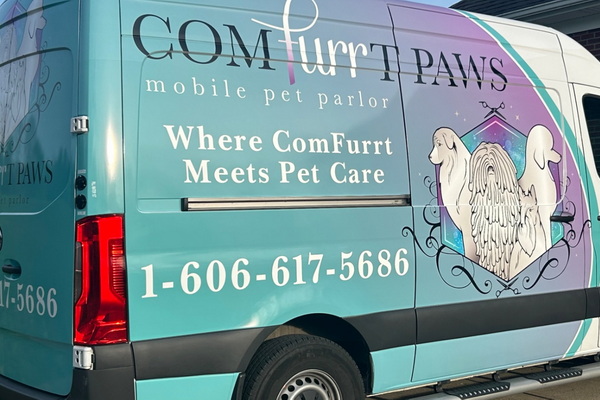 ComFurrt Paws Mobile Pet Parlor 1
