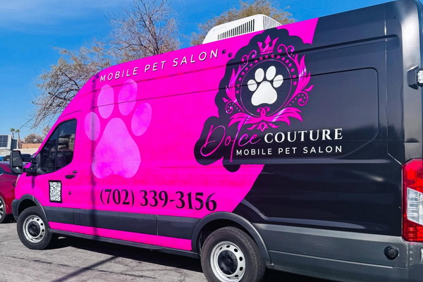 Dolce Couture Mobile Pet Spa 1