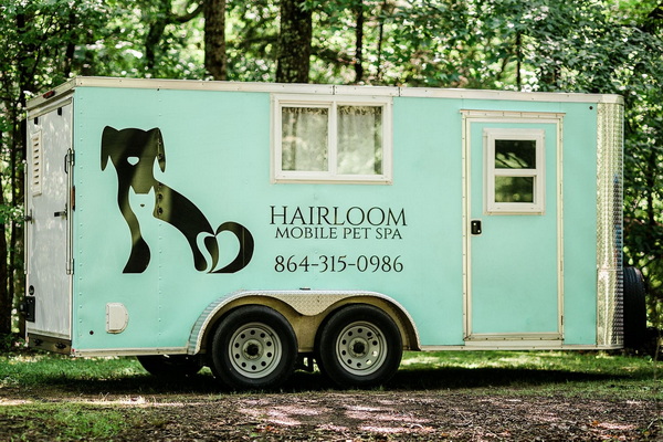 Hairloom Mobile Pet Spa 1